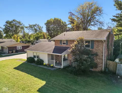 1311 Crescent Dr, Columbus, IN 47203
