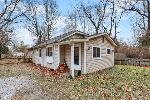 1427 Ruth Dr, Indianapolis, IN 46240