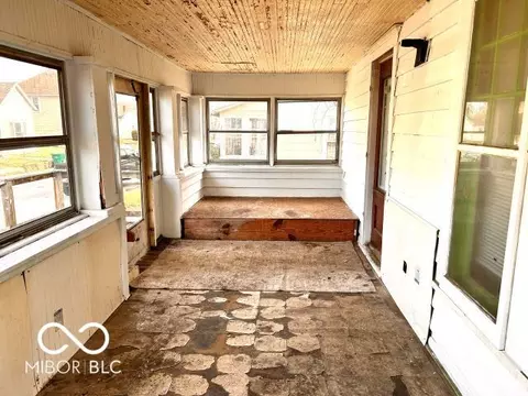 1123 Webster Ave, New Castle, IN 47362 photo 2