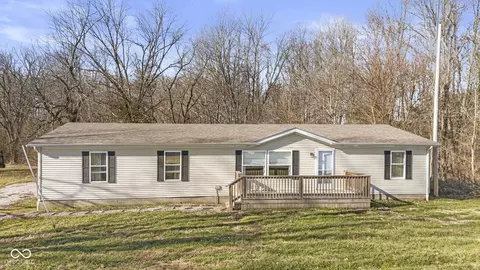 6897 N Bogardus Rd, Austin, IN 47102