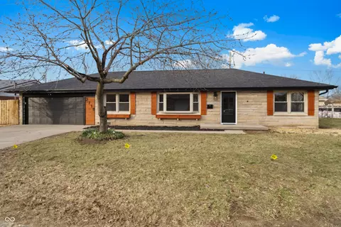 2718 Orchard Ln, Columbus, IN 47201