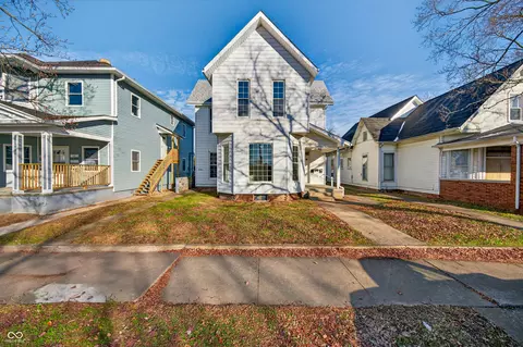 930 7th St, Columbus, IN 47201
