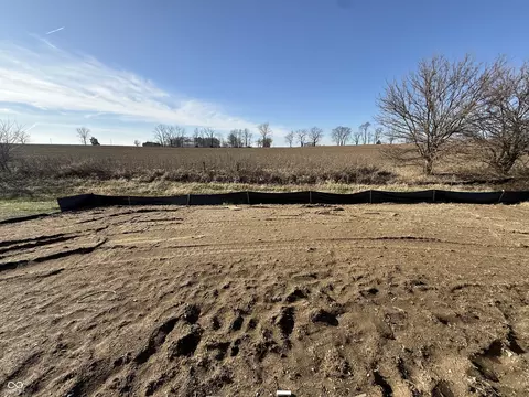 Exterior - 11250 N Greenthread Dr, Monrovia, IN 46157 photo 2 of 4