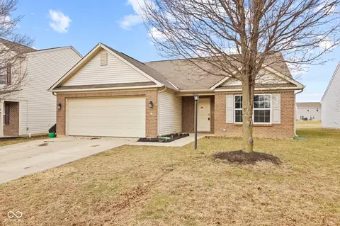 10762 Tedder Lake Dr, Indianapolis, IN 46239