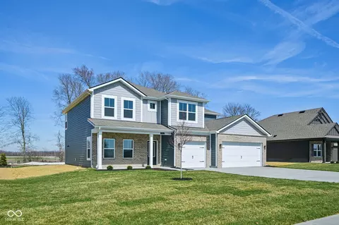 Exterior - 5740 Bancroft Dr, Pendleton, IN 46064 photo 2 of 11