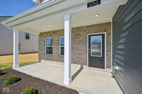 Exterior - 5740 Bancroft Dr, Pendleton, IN 46064 photo 4 of 11