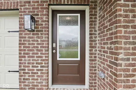 Entry Way - 5746 Bancroft Dr, Pendleton, IN 46064 photo 1 of 13