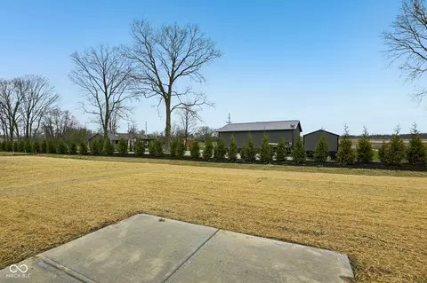Exterior - 5746 Bancroft Dr, Pendleton, IN 46064 photo 3 of 8