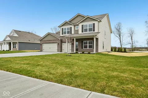 Exterior - 5746 Bancroft Dr, Pendleton, IN 46064 photo 2 of 8