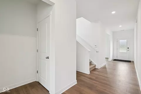 Entry Way - 5746 Bancroft Dr, Pendleton, IN 46064 photo 5 of 13