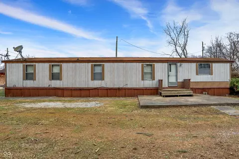120 N Manifold St, Ingalls, IN 46048