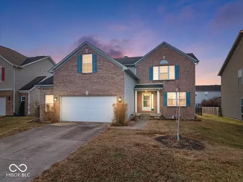 5865 Belvista Dr, Plainfield, IN 46168
