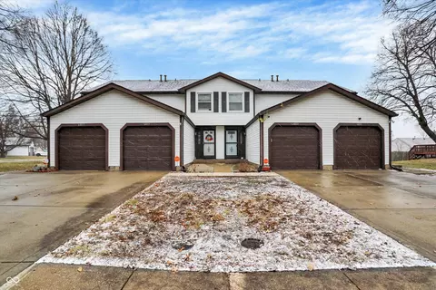 6813 Cross Key Dr, Indianapolis, IN 46268