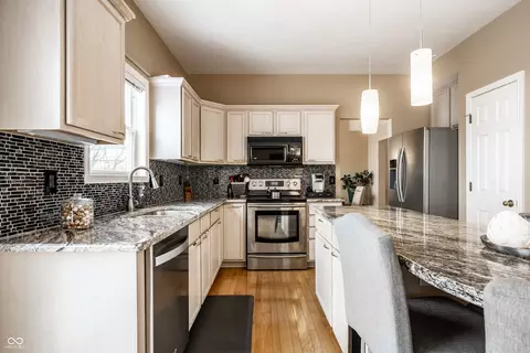 Kitchen - 11191 Timberview Dr, Fishers, IN 46037 photo 1 of 4