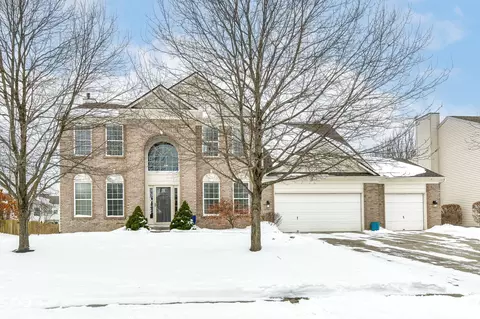11904 Suncatcher Dr, Fishers, IN 46037