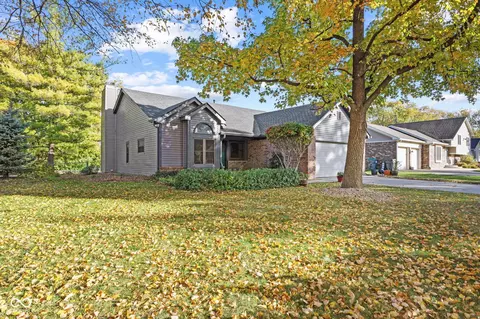 1068 Madrid Rd, Greenwood, IN 46143