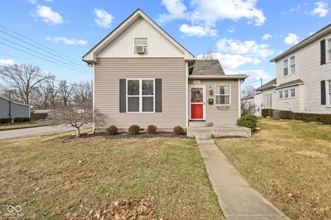 400 W Main St, Greenwood, IN 46142