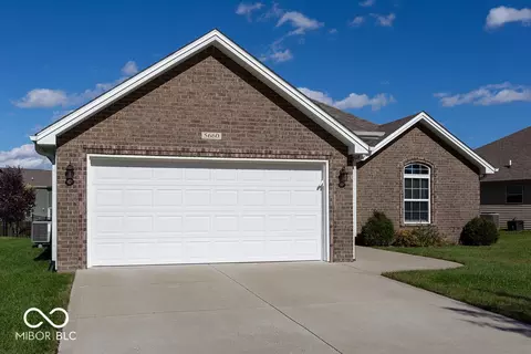 5660 Victory Dr, Columbus, IN 47203