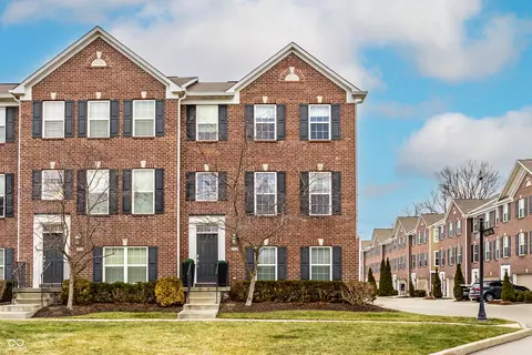 960 Orlando St, Carmel, IN 46032