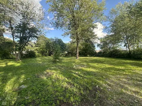 105 N Allen Dr, Lebanon, IN 46052