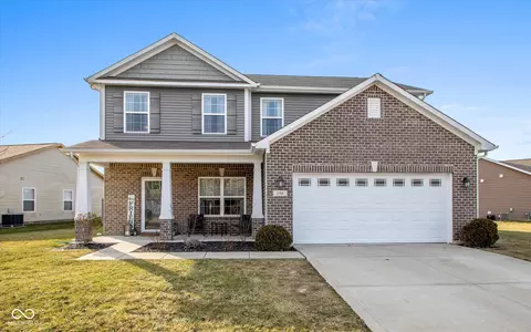 156 Tinker Trl, Greenfield, IN 46140