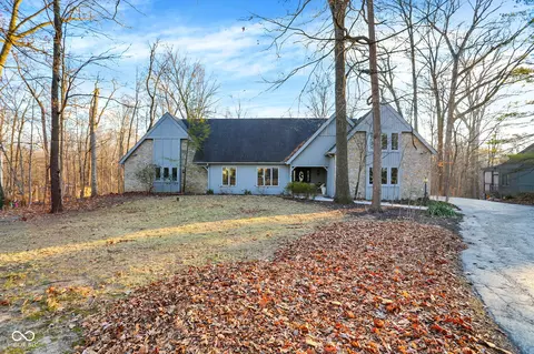 118 White Horse Ln, Fishers, IN 46038