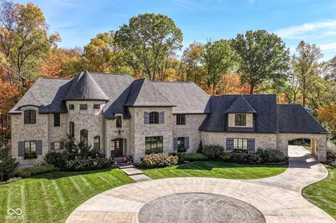 955 Bloor Ln, Zionsville, IN 46077