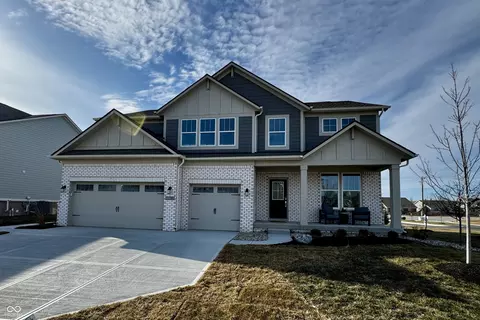 11780 Aubrey Ln, Fishers, IN 46040
