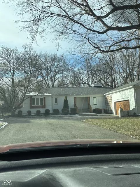 7920 Spring Mill Rd, Indianapolis, IN 46260