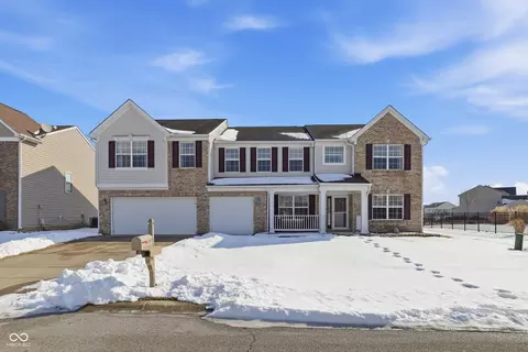 3675 Pickwick Cir, Plainfield, IN 46168