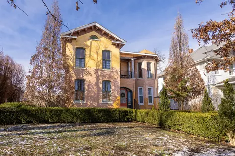 723 S Center St, Terre Haute, IN 47807