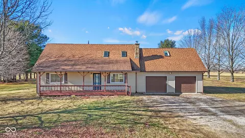 5668 S Nineveh Rd, Franklin, IN 46131