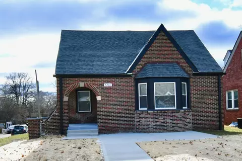 5261 E 9th St, Indianapolis, IN 46219