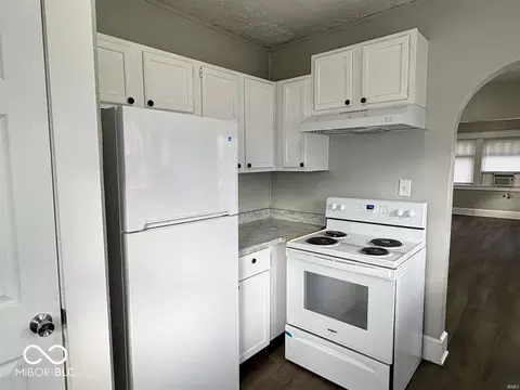 Kitchen - 513 E Centennial Ave, Muncie, IN 47303 photo 4 of 4