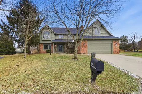 11021 Brentwood Ave, Zionsville, IN 46077
