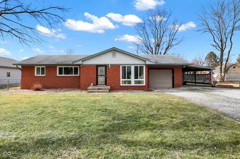 470 Robbins Dr, Greenwood, IN 46142