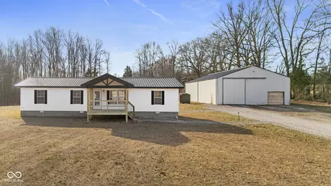 928 S Bloomington Trail Rd, Scottsburg, IN 47170
