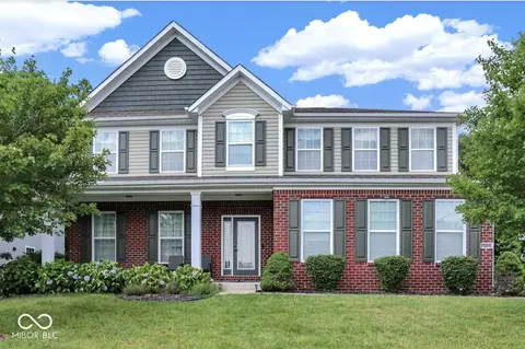 7010 Scarborough Dr, Columbus, IN 47201