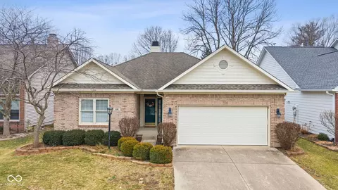 681 Foxmere Ter, Greenwood, IN 46142