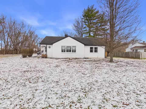 8480 S Honey Creek Rd, Muncie, IN 47302