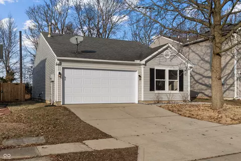 490 Harmony Dr, Greenwood, IN 46143