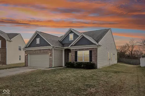 10471 Serviceberry Dr, Indianapolis, IN 46234