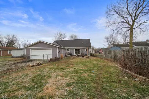 Exterior - 6630 S Cross St, Pendleton, IN 46064 photo 4 of 5