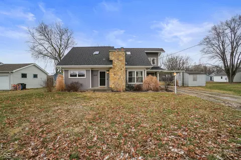 6630 S Cross St, Pendleton, IN 46064