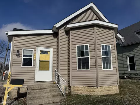 320 E 6th St, Rushville, IN 46173
