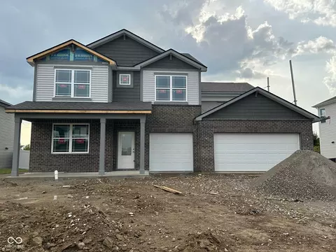 181 Ames Dr, Whiteland, IN 46184