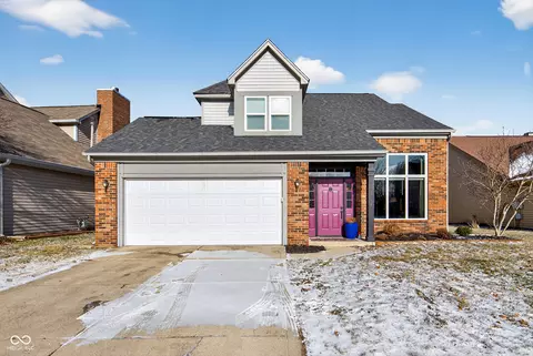 8635 Woodstone Way W, Indianapolis, IN 46256