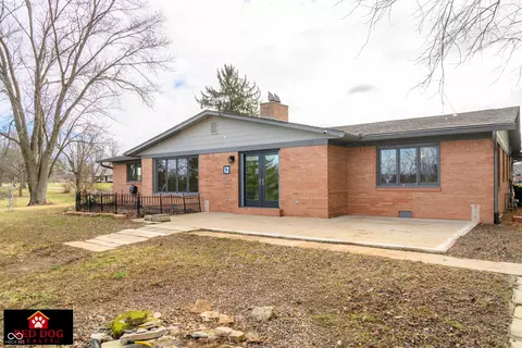 Exterior - 832 E Davis Dr, Franklin, IN 46131 photo 4 of 12