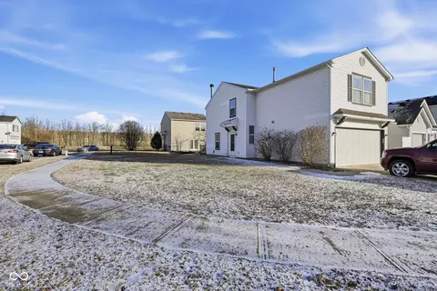 5277 Austral Dr, Indianapolis, IN 46254