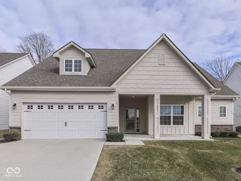 593 Coronado Pl, Greenwood, IN 46143